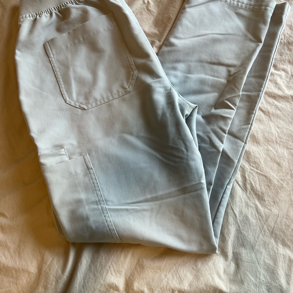Fig scrub pant size small